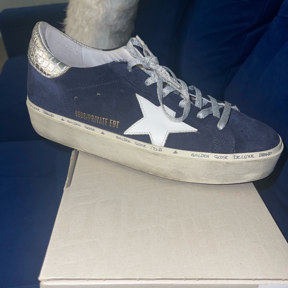 Navy blue Golden Goose sneakers sz 37